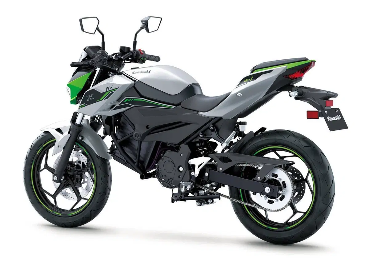 Kawasaki Ninja e-1 (2024 - 26) (3)