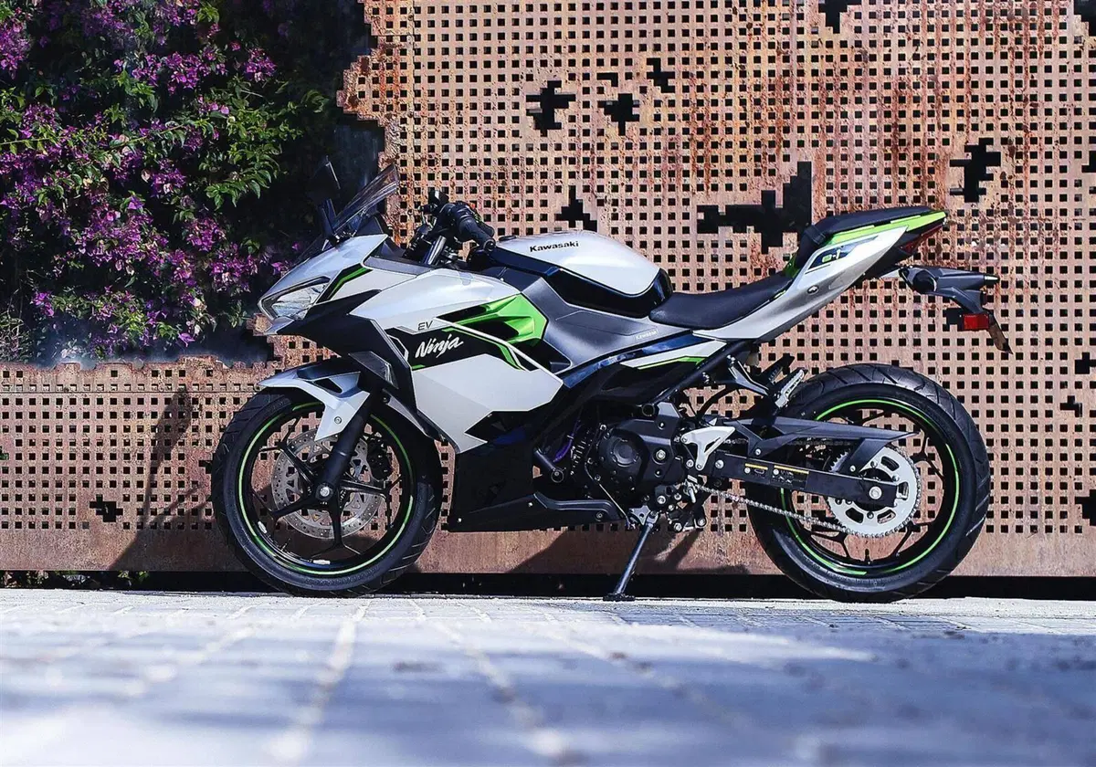 Kawasaki Ninja 7 Hybrid (2024 - 26)