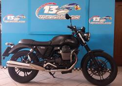Moto Guzzi V7 II Stone (2015 - 17) usata