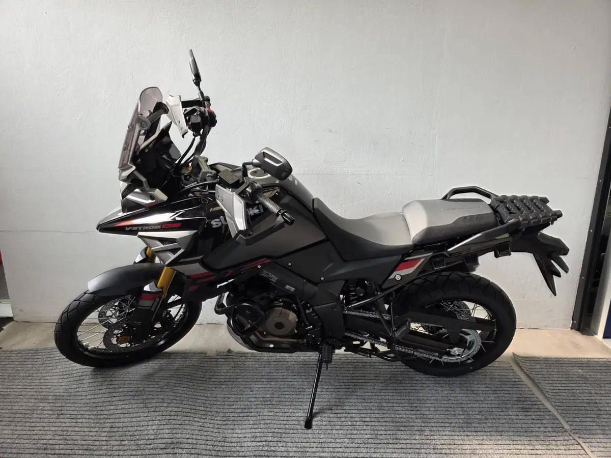 Suzuki V-Strom 1050DE (2025 - 26) (2)