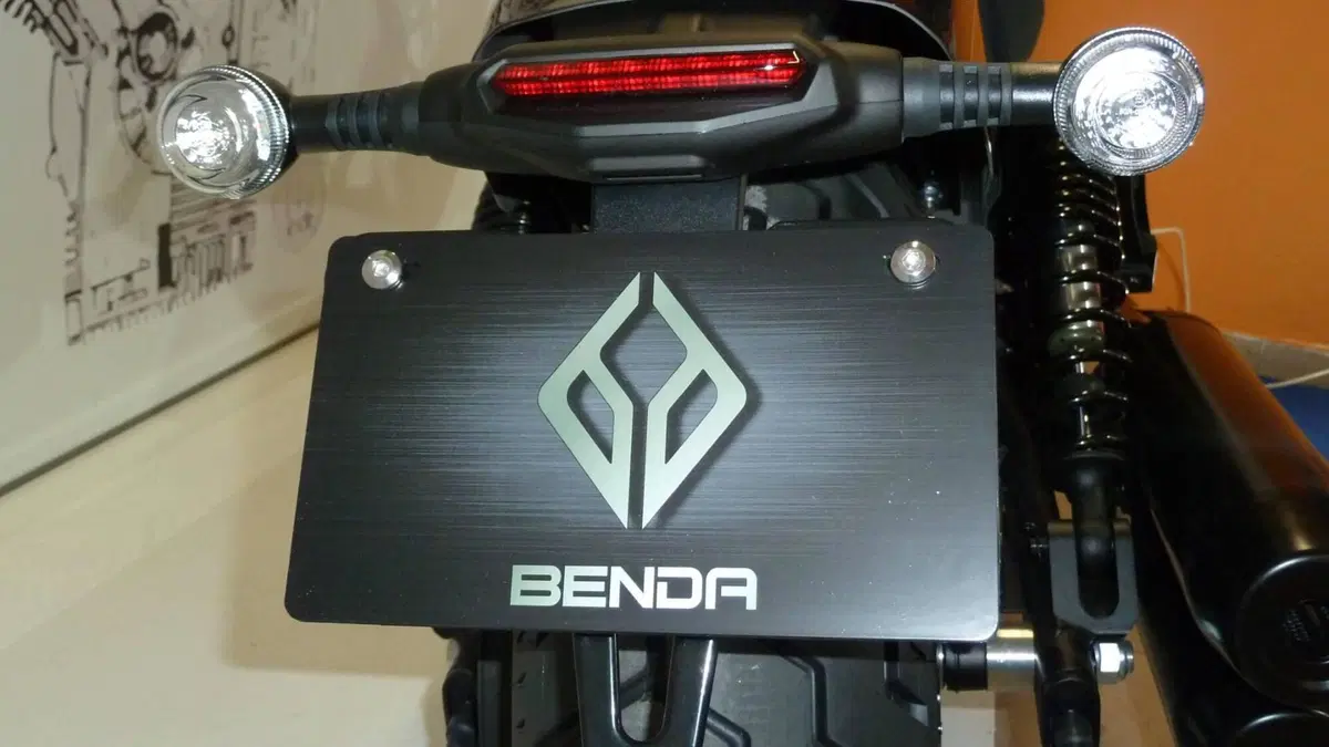 Benda Motorcycles Chinchilla 500 V2 (2025 - 26) (9)