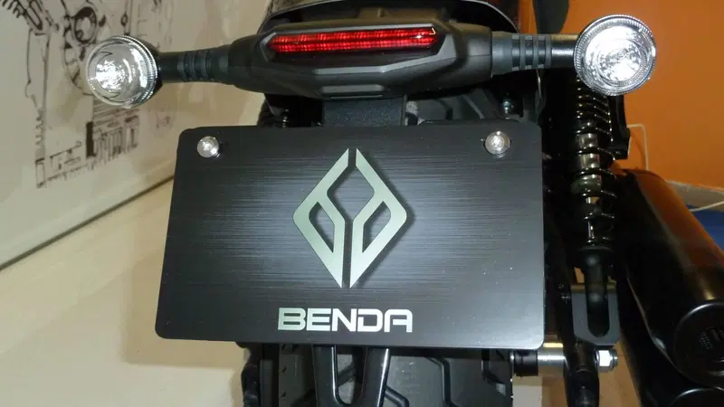 Benda Motorcycles Chinchilla 500 V2 (2025 - 26) (9)