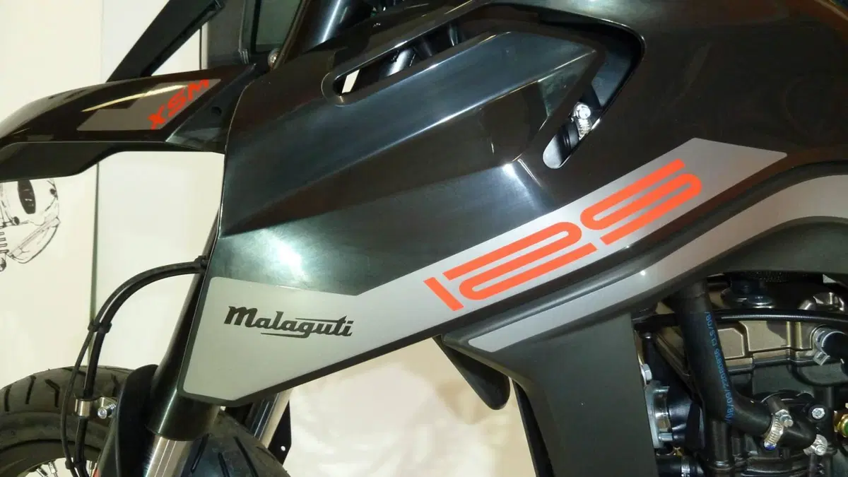 Malaguti XSM 125 (2021 - 26) (8)