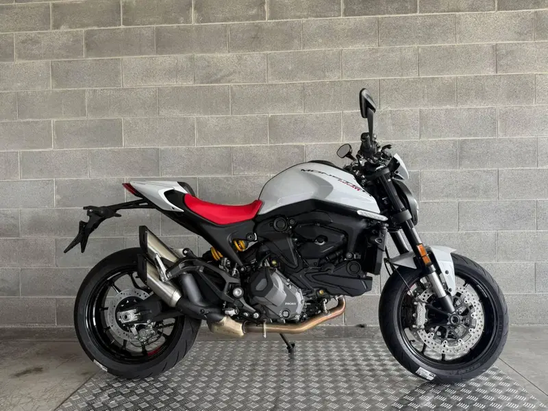 Ducati Monster 937 + (2021 - 25) (2)