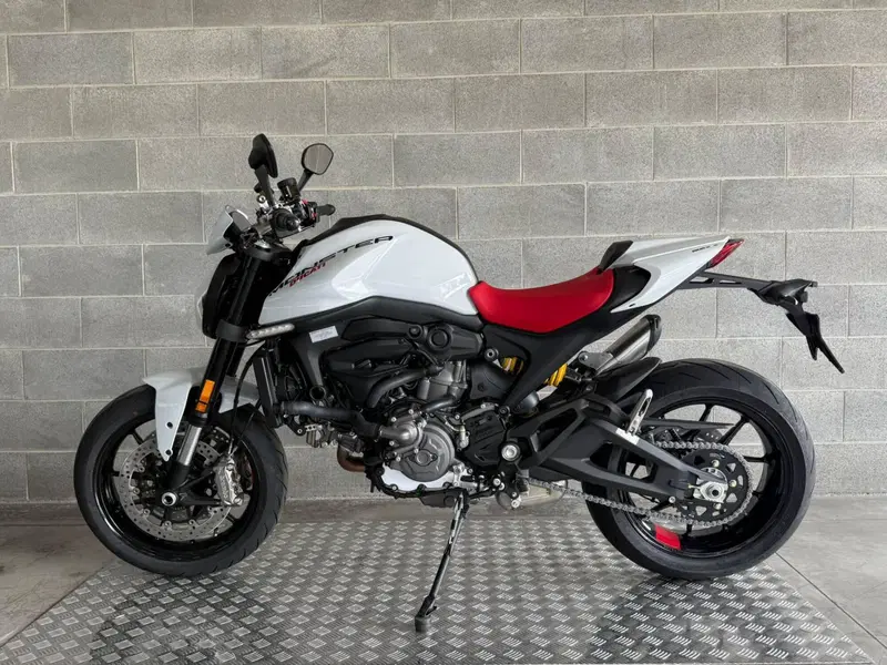 Ducati Monster 937 (2021 - 25) (3)