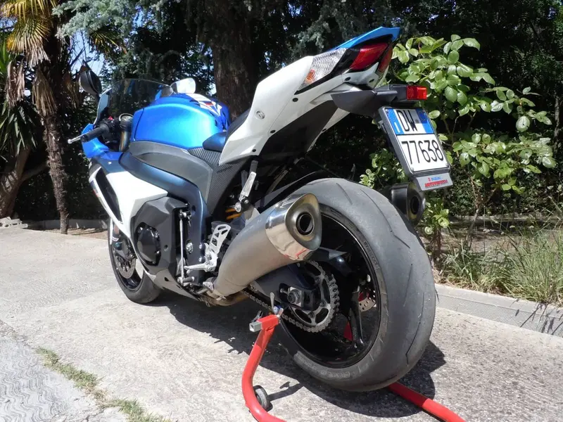 Suzuki GSX-R1000 (2009 - 11) (5)
