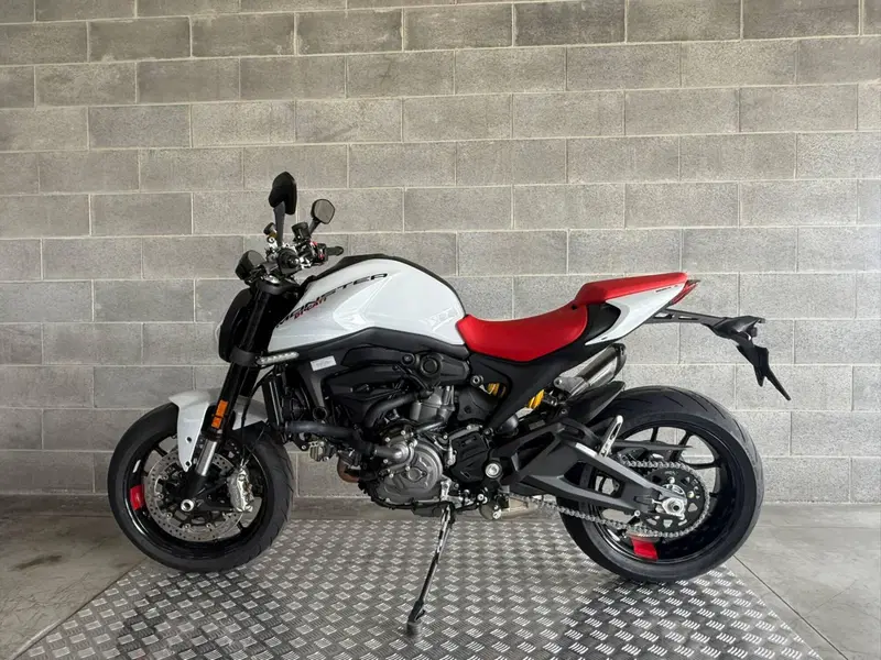 Ducati Monster 937 (2021 - 25) (3)