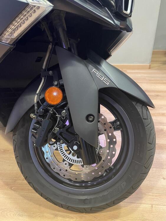 Kymco Downtown 350i ABS (2015 - 17) (2)