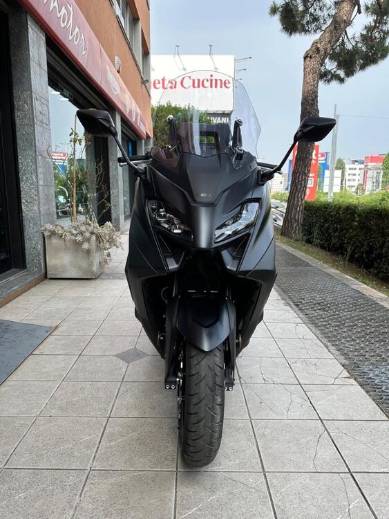 Yamaha T-Max 560 (2022 - 24) (3)