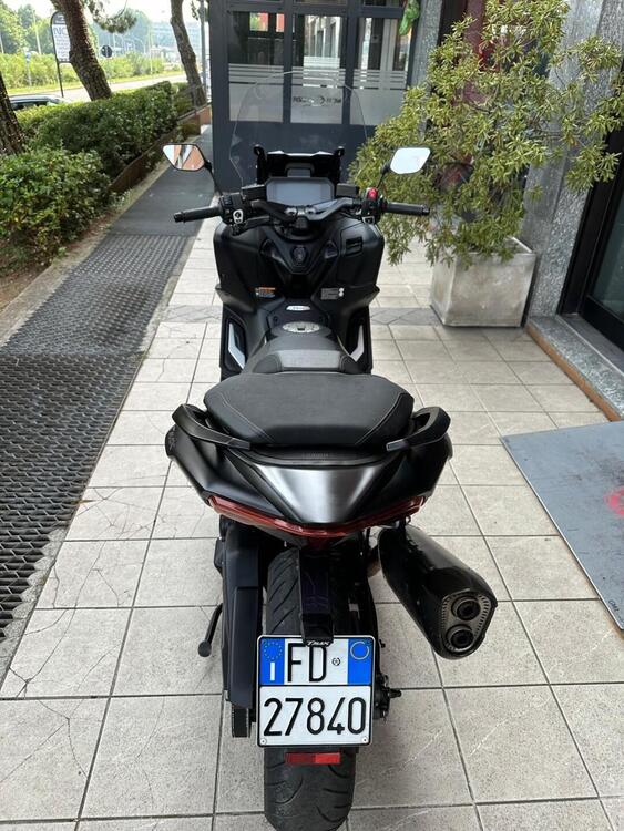 Yamaha T-Max 560 (2022 - 24) (4)