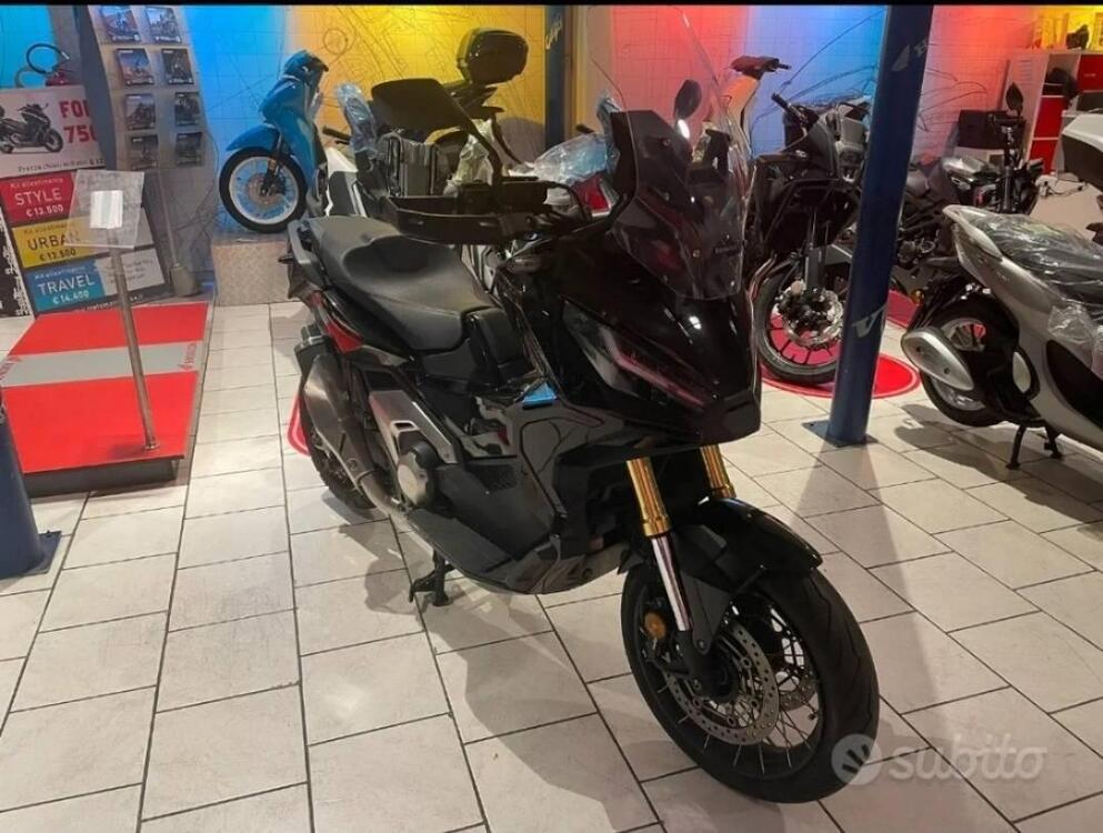 Honda X-ADV 750 DCT Travel (2021 - 24) (3)