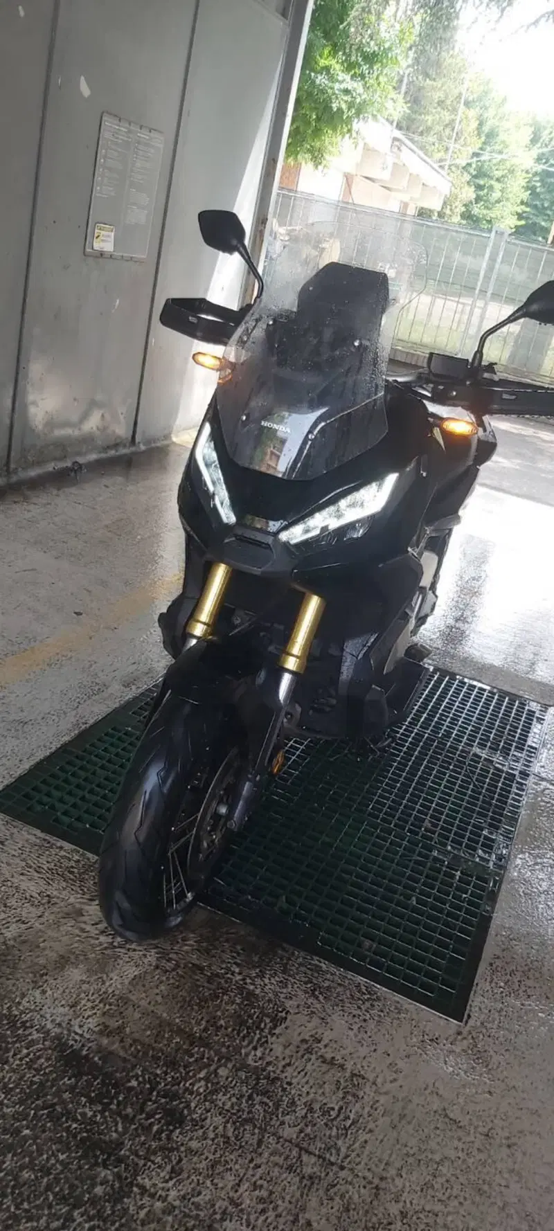 Honda X-ADV 750 DCT Travel (2021 - 24) (10)