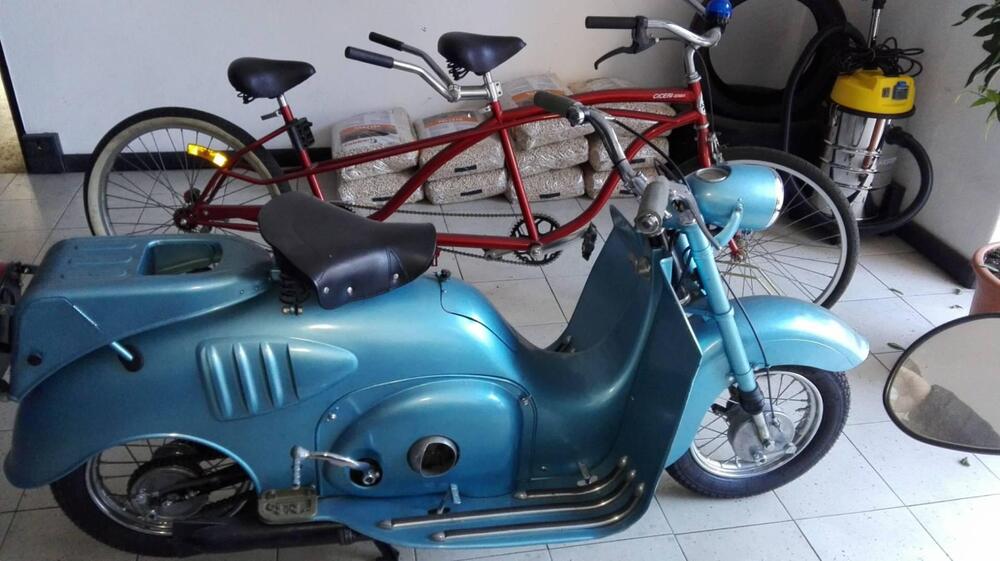 Isomoto ISOMOTO 125 scooter