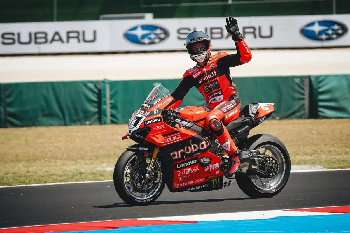 SBK 2025. GP d’Italia a Misano. Razgatlioglu: “Voglio vincere il secondo campionato con BMW prima di andare in MotoGP” (5)