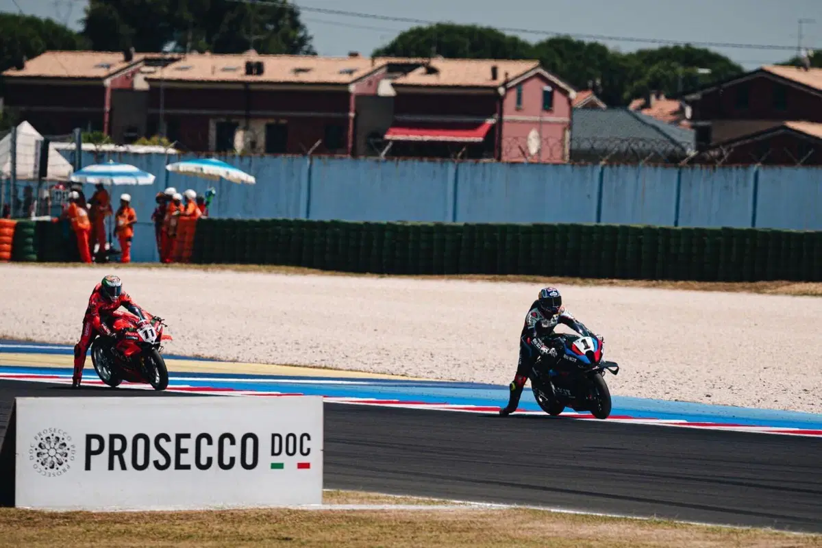 SBK 2025. GP d’Italia a Misano. Bautista: “Sarebbe stato inutile seguire Bulega quando mi ha sorpassato” (16)