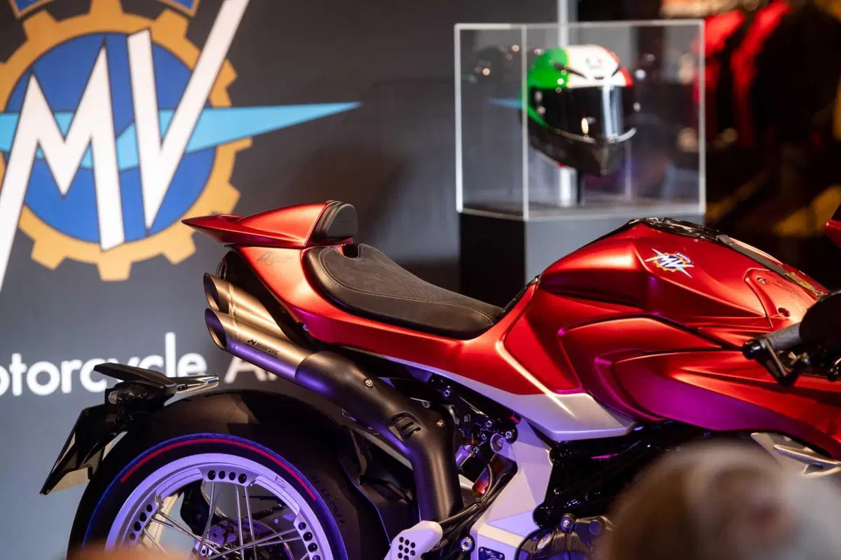 MV Agusta Superveloce 1000 Ago (5)
