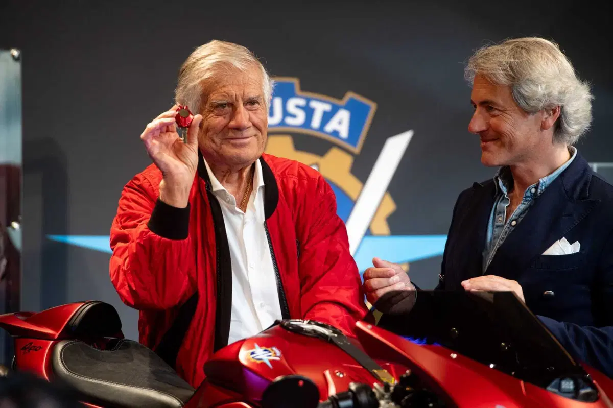MV Agusta Superveloce 1000 Ago (6)