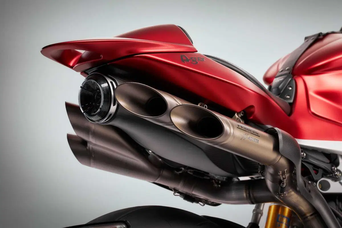 MV Agusta Superveloce 1000 Ago (3)