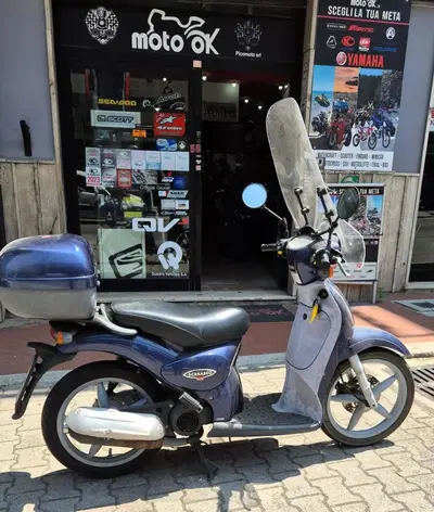 Aprilia Scarabeo 100 (1999 - 02) usata