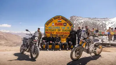Royal Enfield Himalayan: anche il CEO nei test estremi in Ladakh per le nuove 750 e Electric