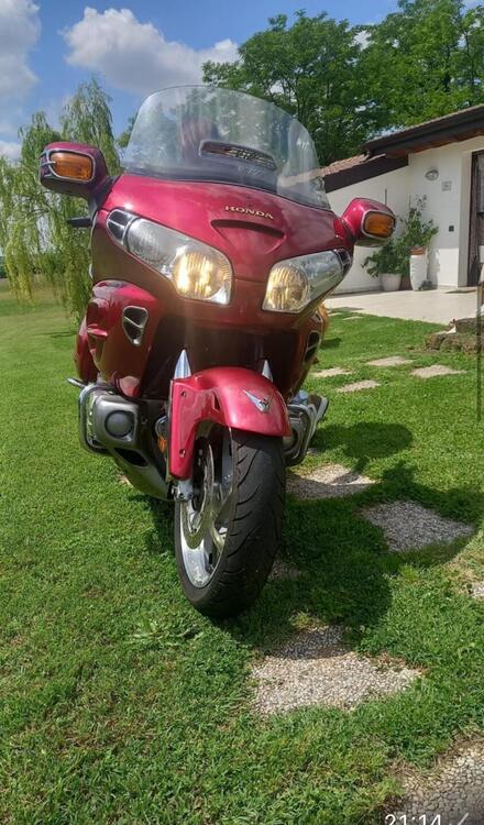 Honda GL 1800 Gold Wing (2000 - 05)
