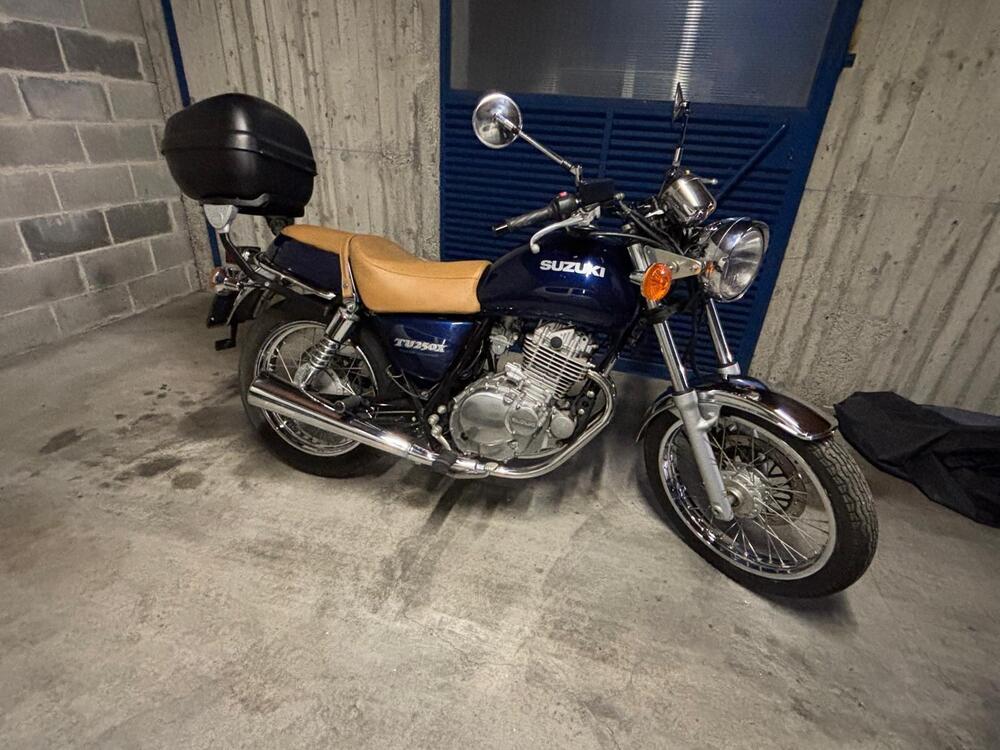 Suzuki TU 250 X (1997 - 03) (5)