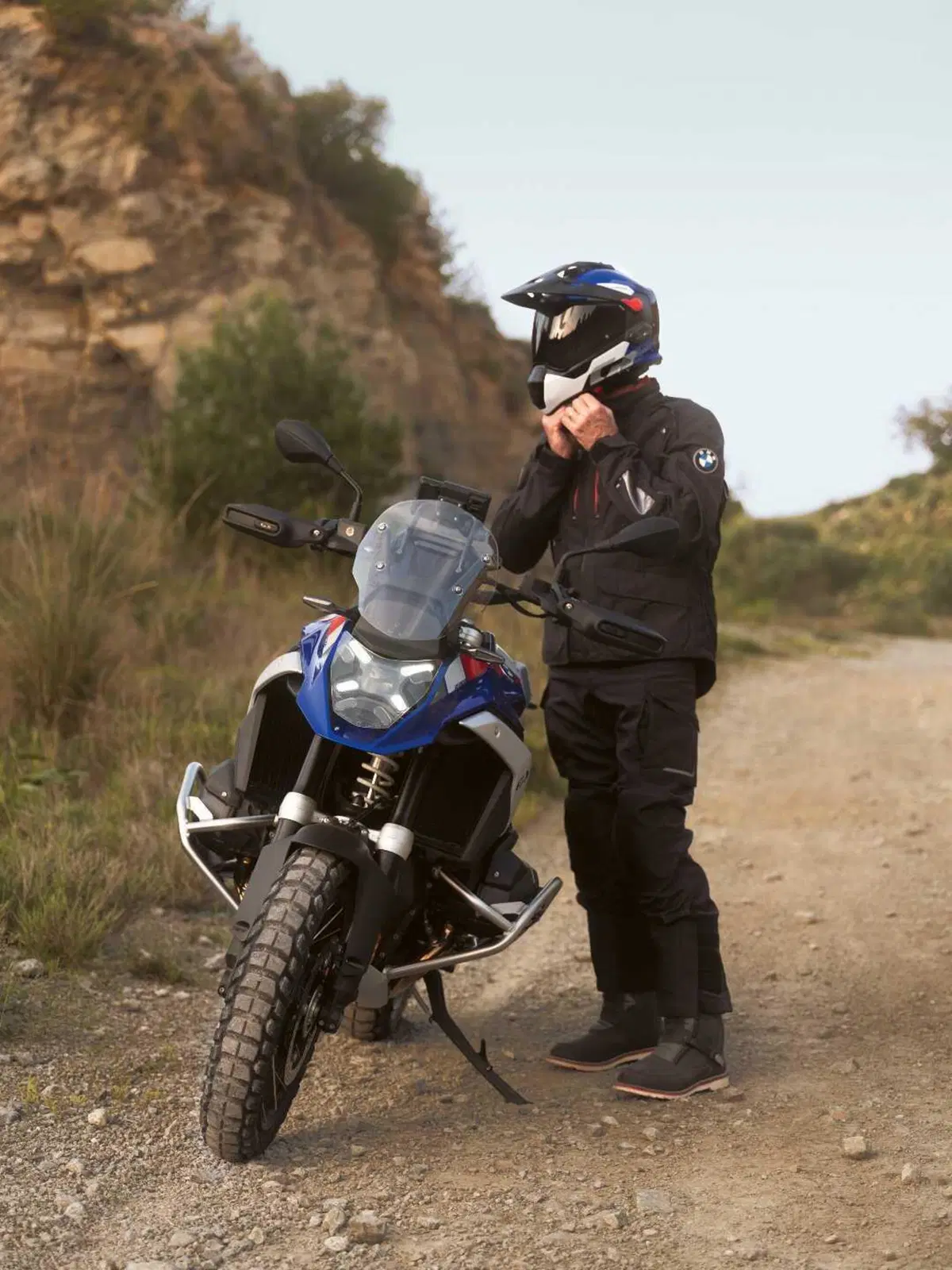 Casco BMW GS Rallye Carbon con ConnectedRide COM P1 GS (7)