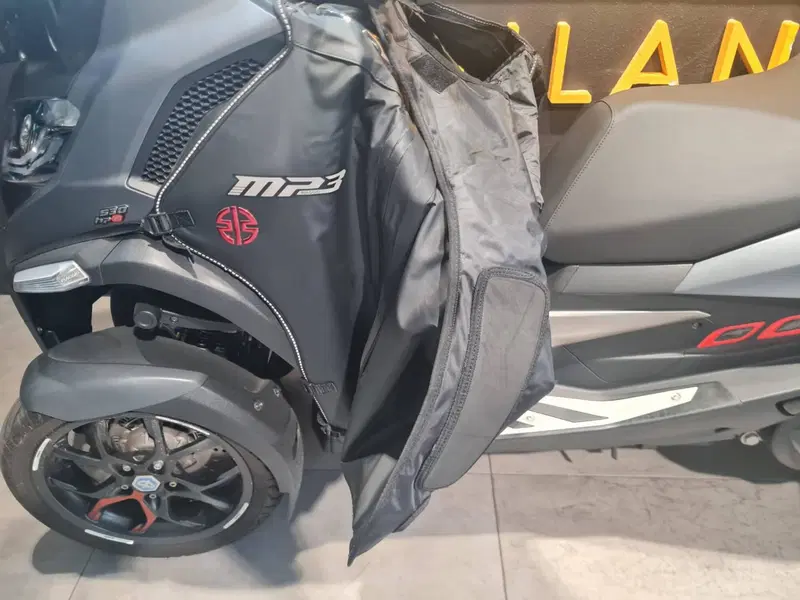 Piaggio MP3 530 ABS Hpe (2023 - 24) (8)
