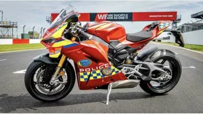 Ducati Panigale V4 S: la supersportiva italiana entra in servizio con la Polizia britannica