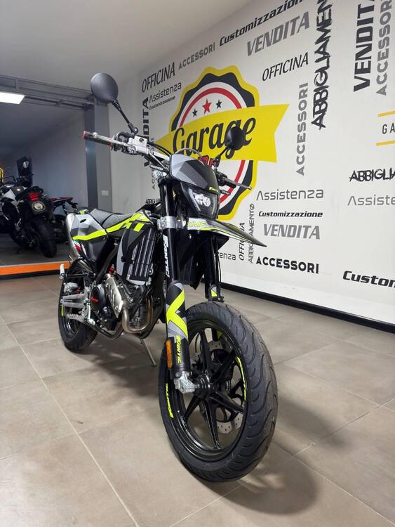 Fantic Motor XMF 125 Performance (2025) (2)