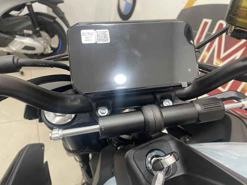 CFMOTO 675NK (2025 - 26) (7)