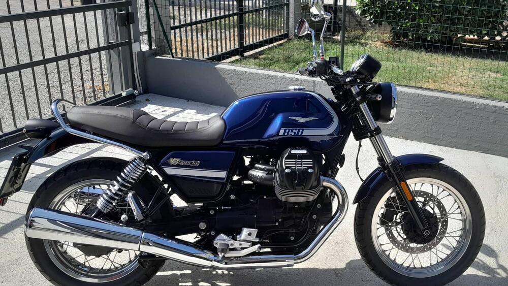 Moto Guzzi V7 Special (2021 - 24)