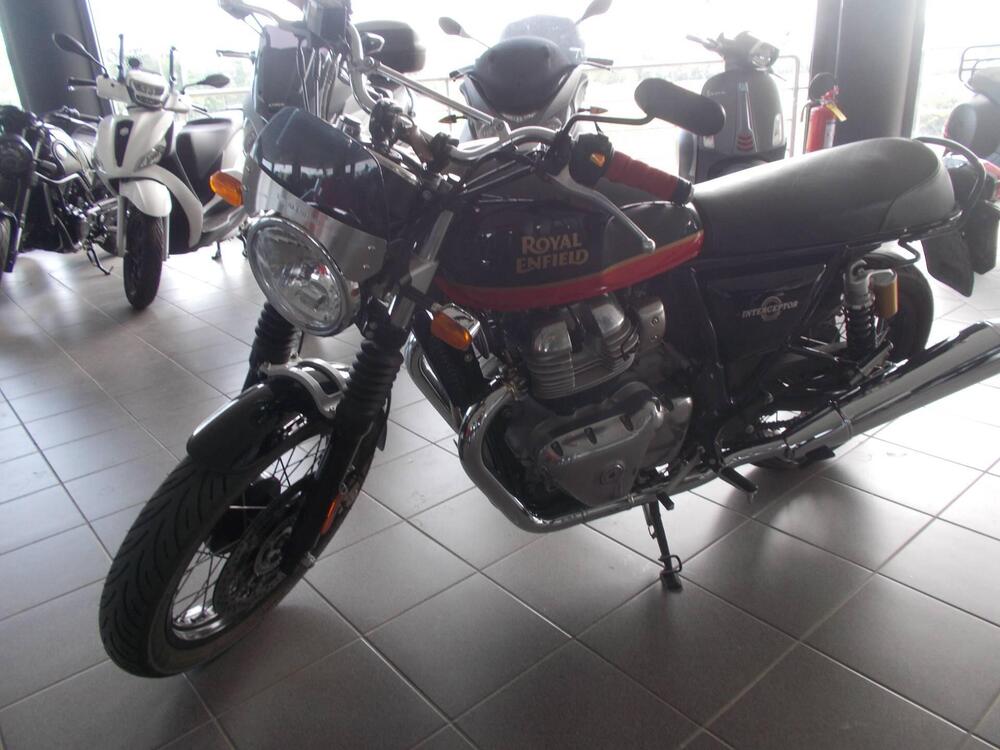 Royal Enfield Interceptor 650 (2021 - 25) (4)