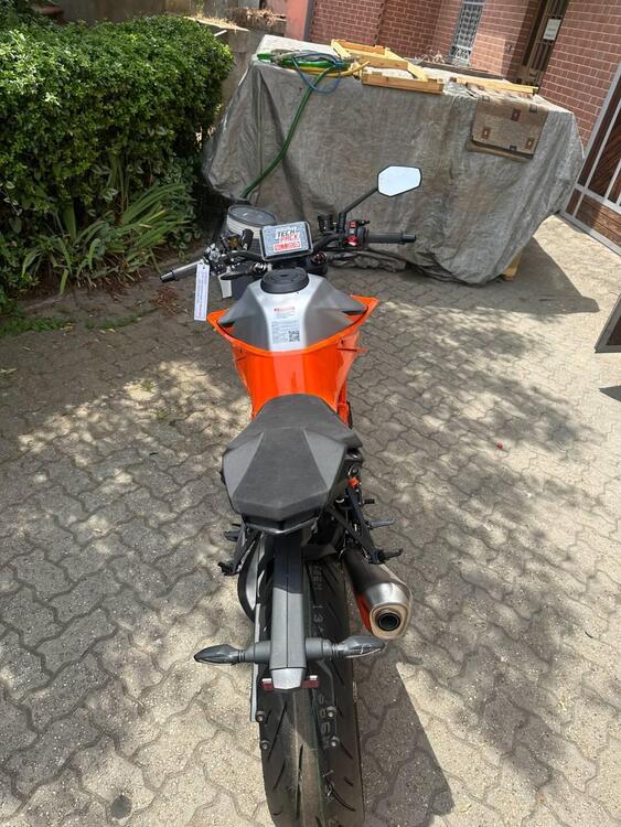 KTM 1290 Super Duke R (2022 - 23) (3)