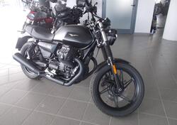 Moto Guzzi V7 Stone (2025) usata