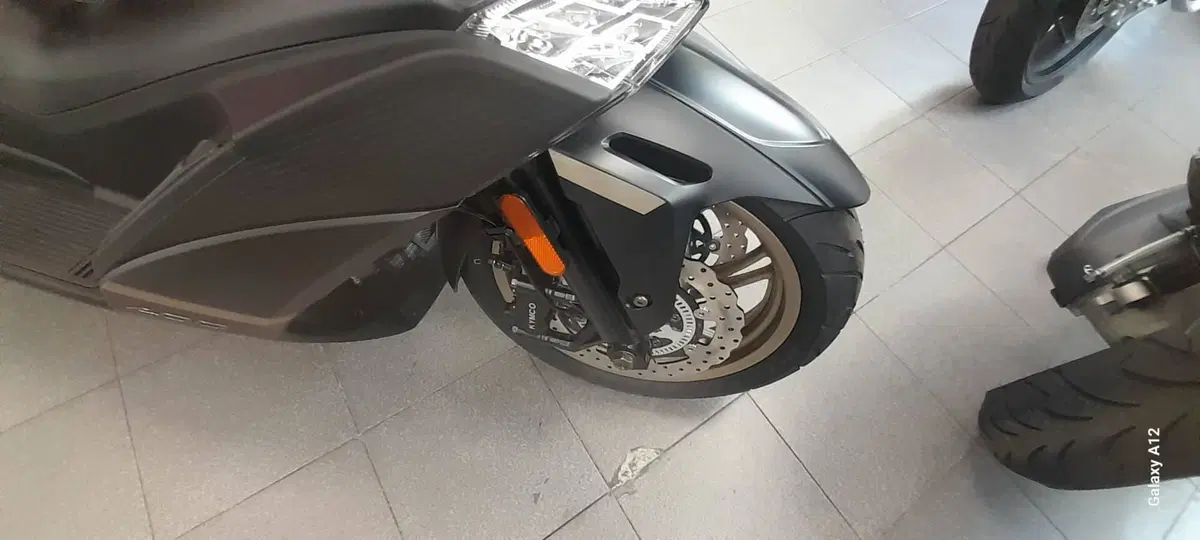 Kymco Xciting VS 400i (2023 - 26) (6)