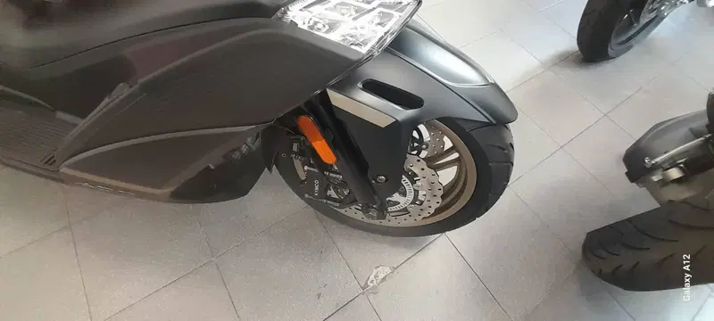 Kymco Xciting VS 400i (2023 - 26) (6)