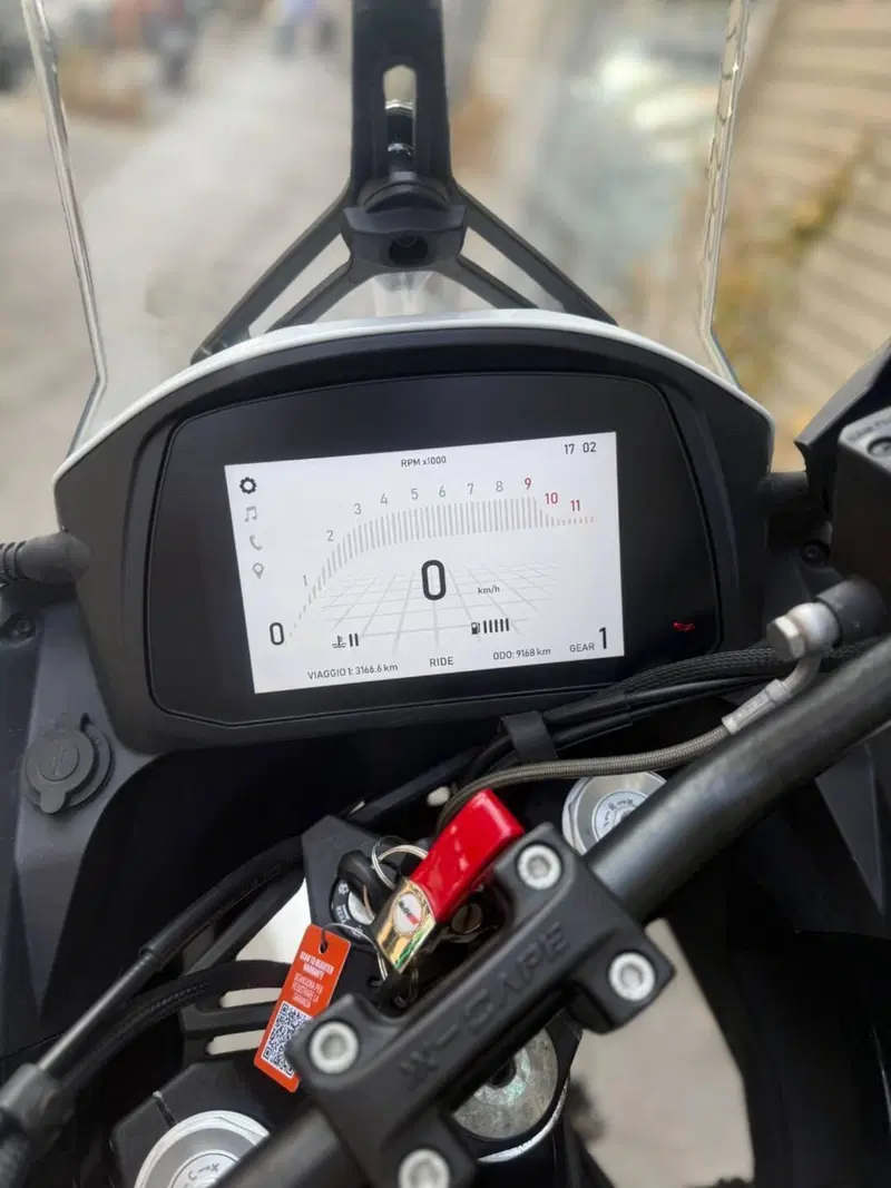 Moto Morini X-Cape 650 (2021 - 26) (4)