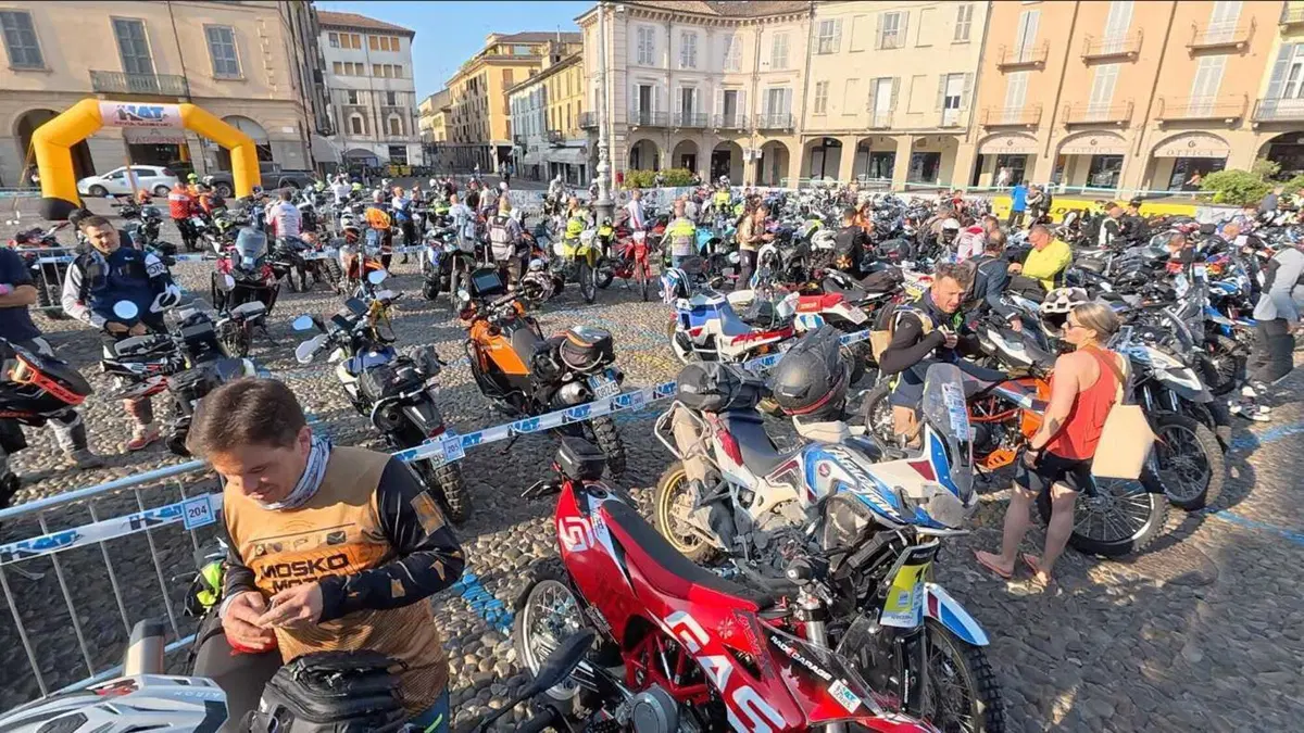 HAT Pavia Sanremo 2025: per prima volta partenza dalla piazza del Duomo di Voghera (28)