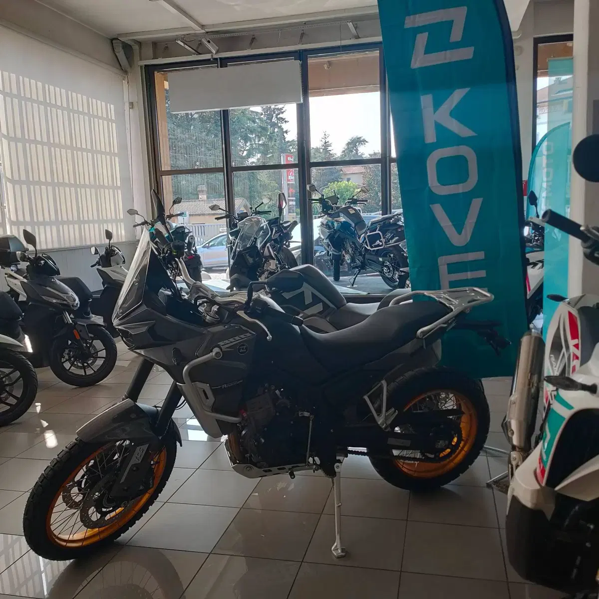 Kove 800X Pro (2024 - 25) (2)
