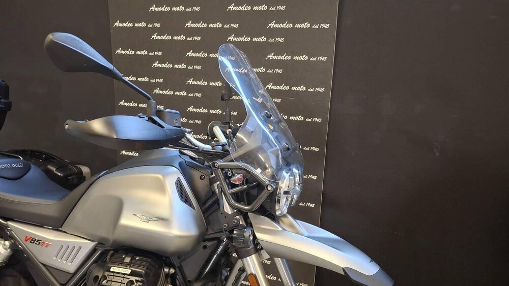 Moto Guzzi V85 TT (2019 - 20) (5)