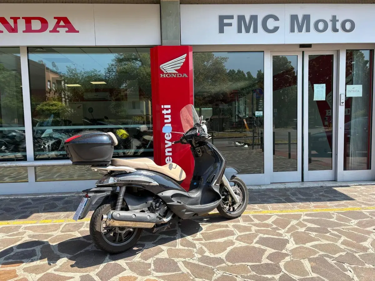 Piaggio Beverly Tourer 400 (2008 - 11) (6)
