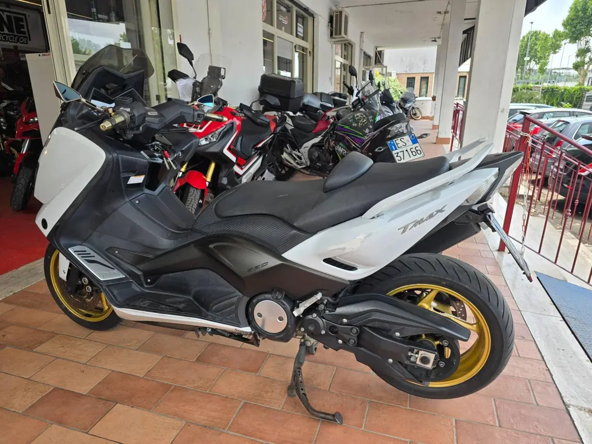Yamaha T-Max 530 (2012 - 14) (5)