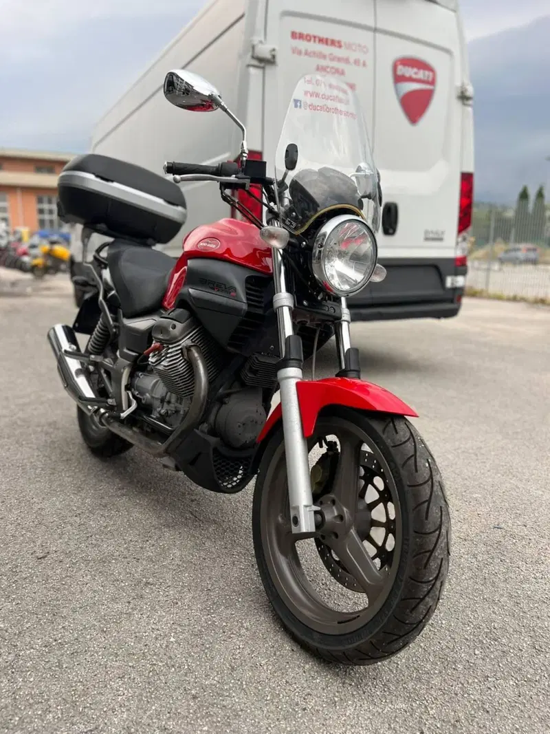 Moto Guzzi Breva V 750 i.e.