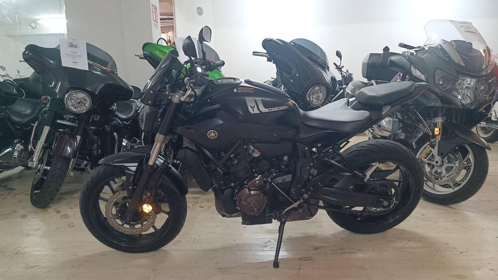 Yamaha MT-07 (2017 - 18) (4)
