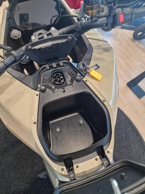 Zero DS (2024 - 25) (3)