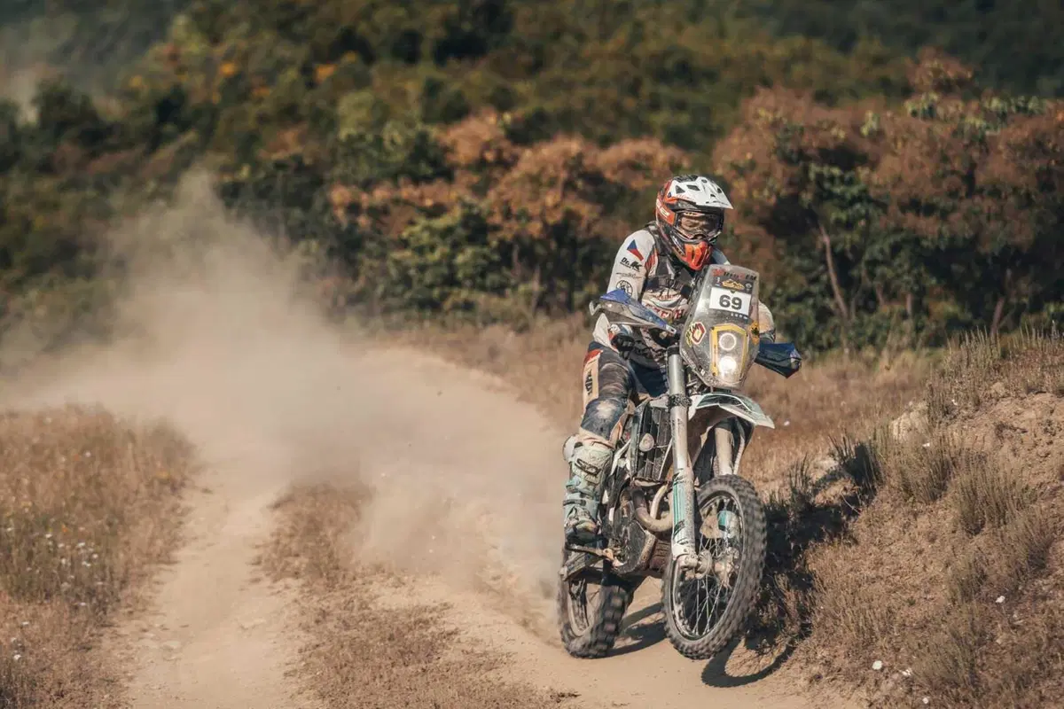 Rally-Raid. Alla conquista dell’Albania (Action) (15)