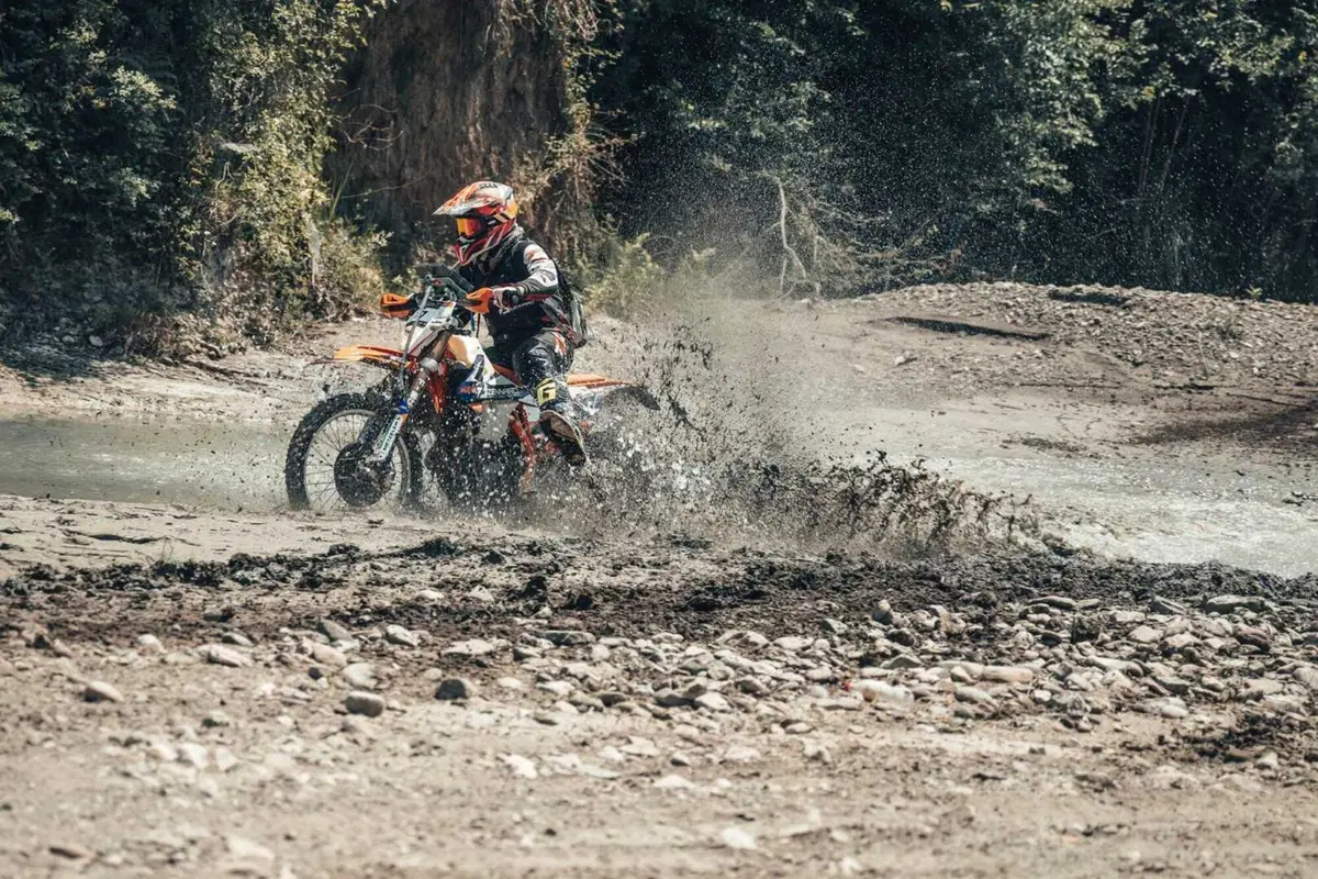 Rally-Raid. Alla conquista dell’Albania (Action) (26)