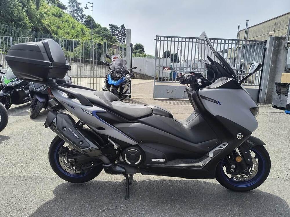 Yamaha T-Max 560 (2020 - 21) (4)