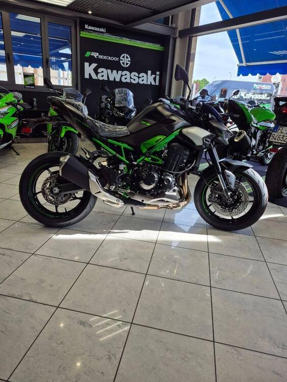Kawasaki Z 900 A2 (2025 - 26) (5)